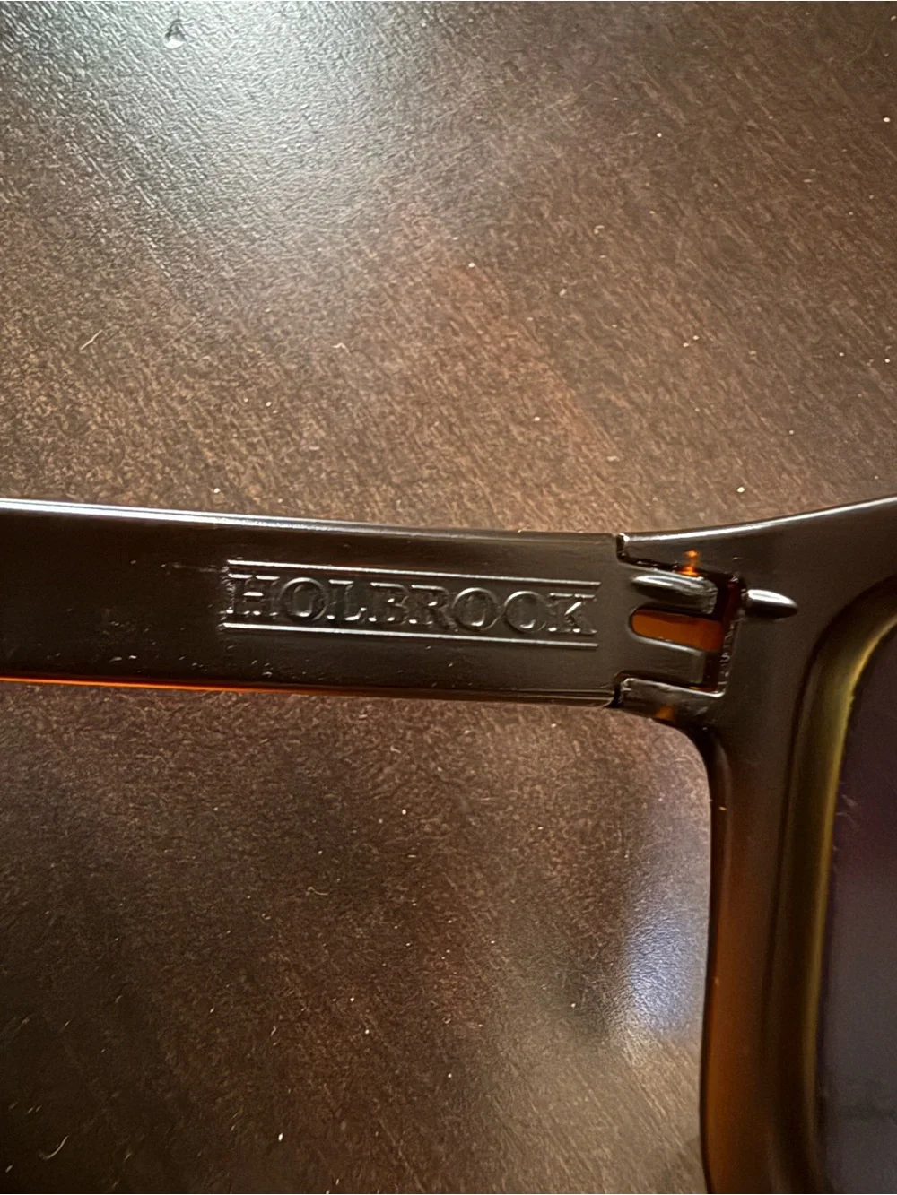 NWOT Men’s Oakley Holbrook Sunglasses Brown Frame Blue/Green Lenses - 009244-05